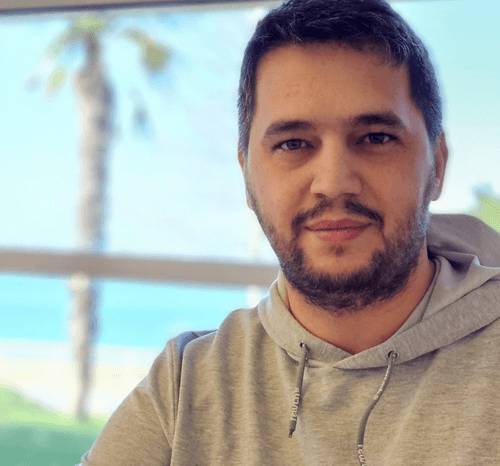 Emre Aktaş - Matematik Öğretmeni